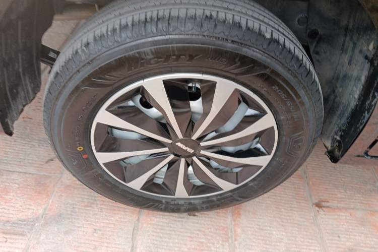 Used  Ruisheng Ace M7 2026 Model 1.6L Manual Standard Wheelbase Comfort 7-seater
