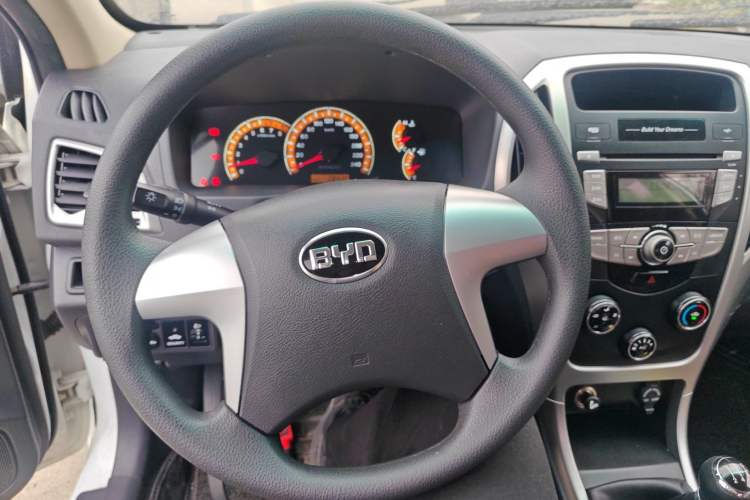 Used BYD F3 2015 Energy-Efficient Model 1.5L Manual Comfort Edition