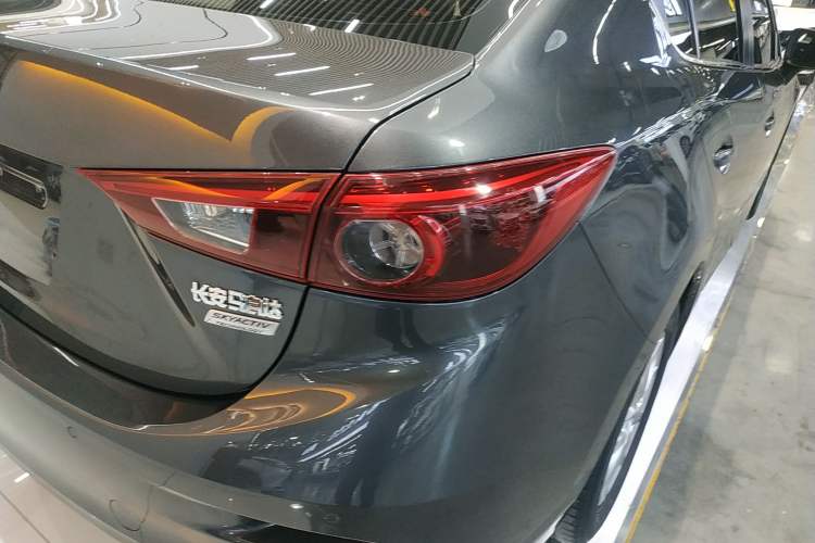 Used Mazda Mazda 3 Axela 2017 Sedan 1.5L Automatic Luxury Model Emission Standard China V