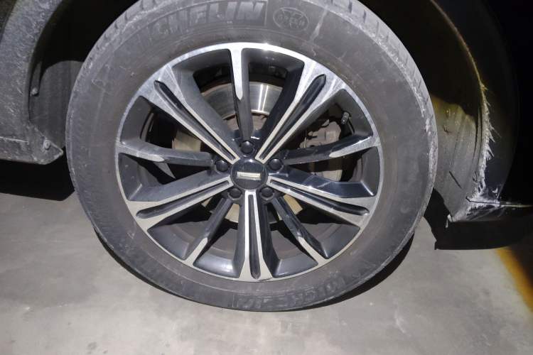 Used Wey VV6 2021 2.0T Two-Wheel Drive Smart Protection+