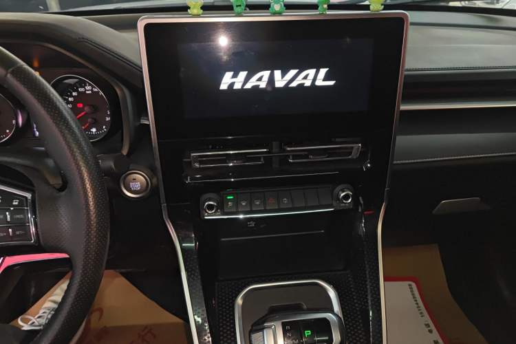 Used Haval M6 2021 PLUS 1.5T DCT Luxury Smart Connectivity Model
