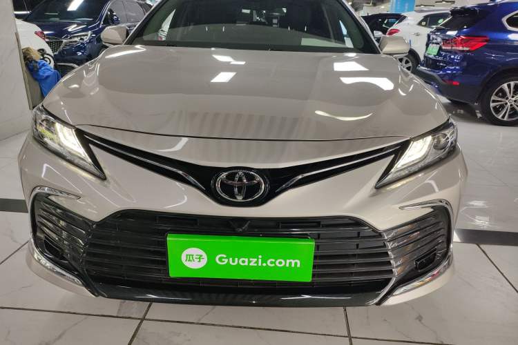 Used Toyota Camry 2021 2.0G Luxury Edition
