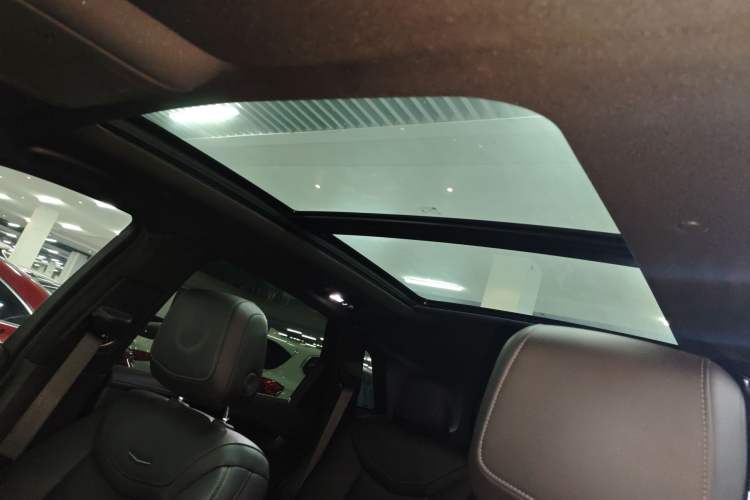 Used Cadillac XT5 2021 2.0T Two-Wheel Drive Luxury Version
