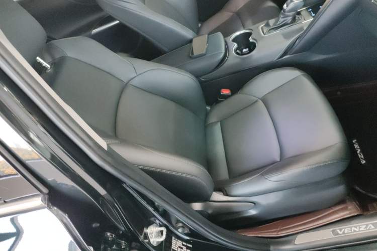 Used Toyota Venza 2022 2.0L CVT Two-Wheel Drive Luxury Edition
