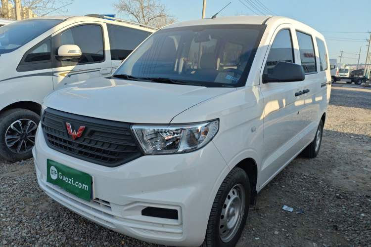 Used Wuling Hongguang V 2022 1.5L Jingqu Edition Electric-Assist LAR