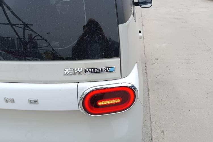 Used Wuling Hongguang MINIEV 2024 3rd Generation 215km Advanced Version
