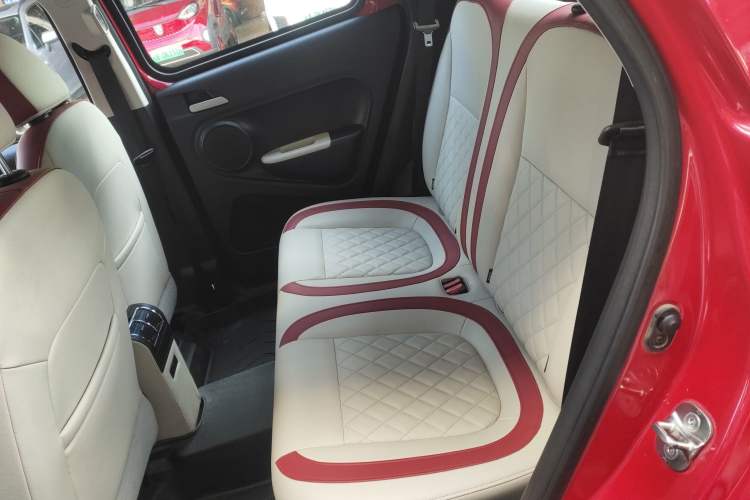 Used ORA Black Cat 2019 351 km Goddess Edition
