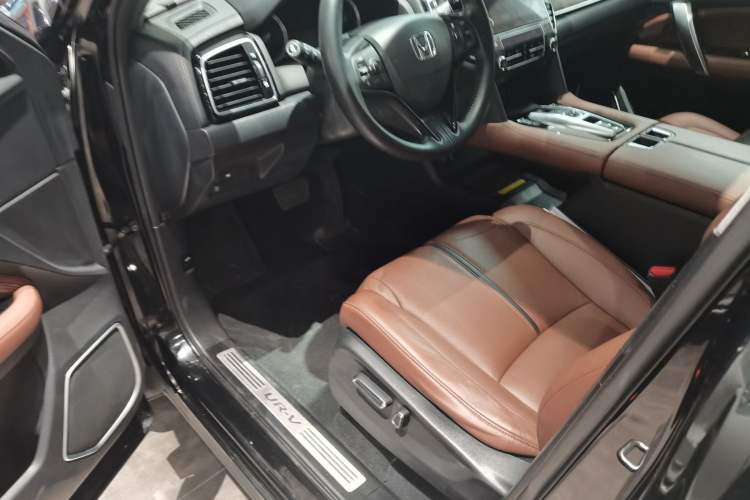 Used Honda UR-V 2020 370TURBO Two-Wheel Drive Luxury Edition
