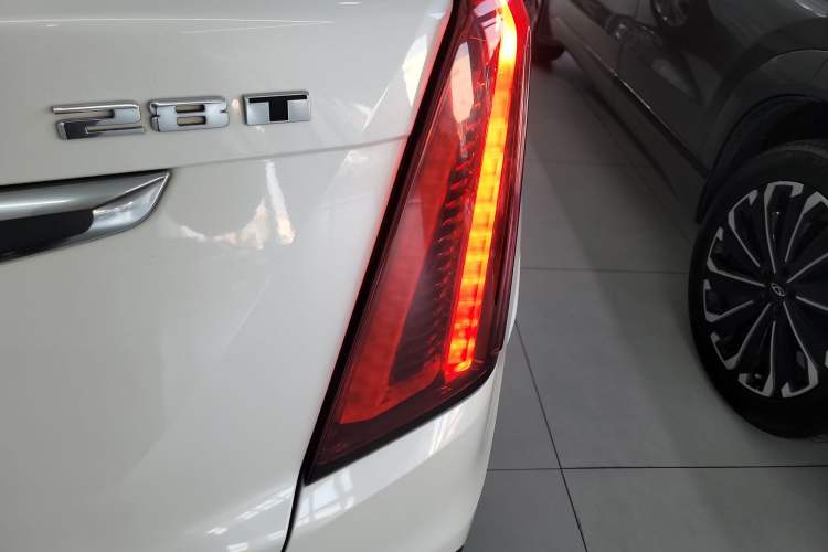 Used Cadillac XT5 2021 28T Luxury Version