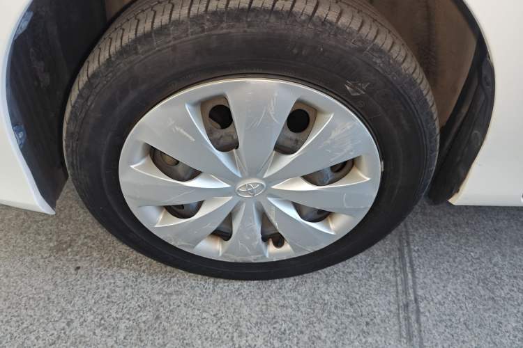 Used Toyota YARiS L 2019 1.5E CVT Dynamic Edition China VI compliant