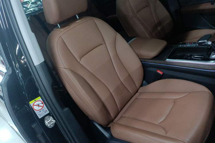 Used Audi Q7 2022 55 TFSI quattro S line Sport model
