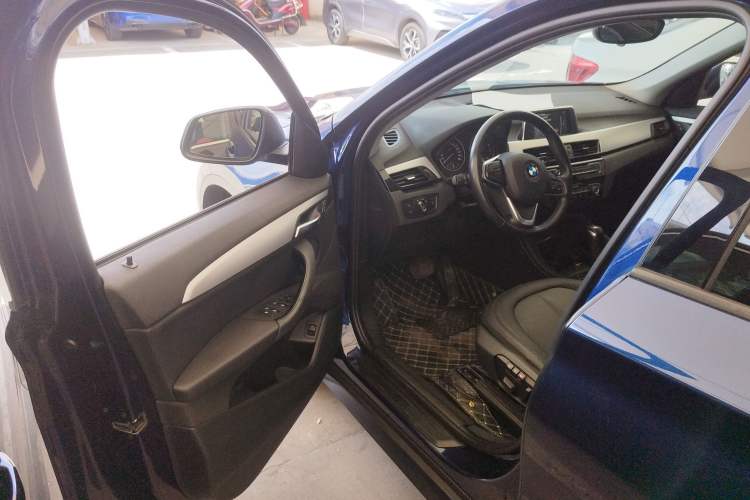 Used BMW X1 2016 sDrive18Li Premium Edition
