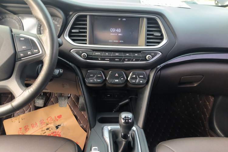 Used GAC Trumpchi GS4 2017 235T Manual Two-Wheel Drive Luxury Edition