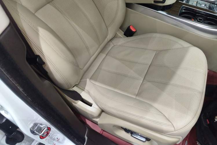 Used Land Rover Range Rover Sport 2014 3.0 V6 SC Gasoline Version HSE
