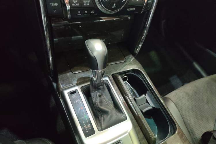 Used Toyota Reiz 2013 2.5V Shangrui Edition