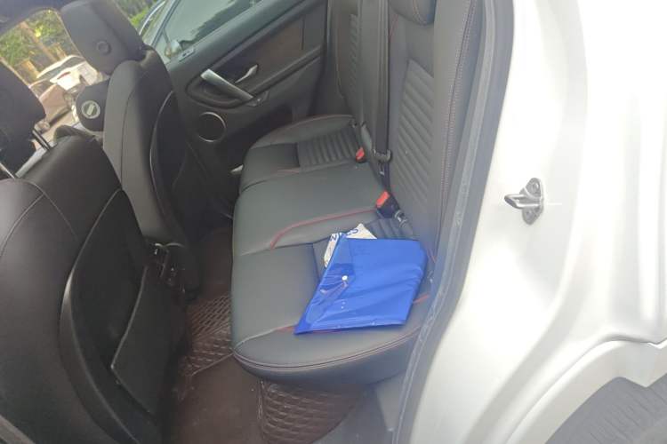 Used Land Rover Discovery Sport New Energy 2022 Facelifted P300e Plug-in Hybrid Electric Version
