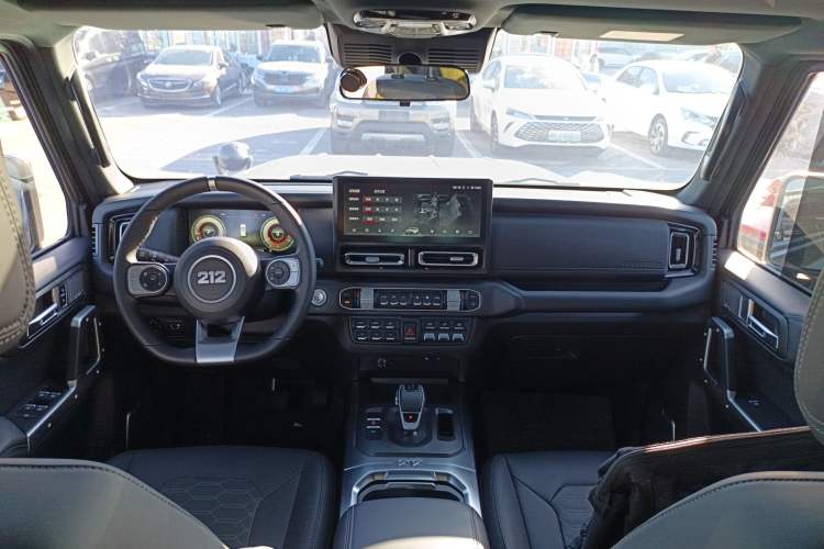 Used  T01 2024 2.0T Explorer
