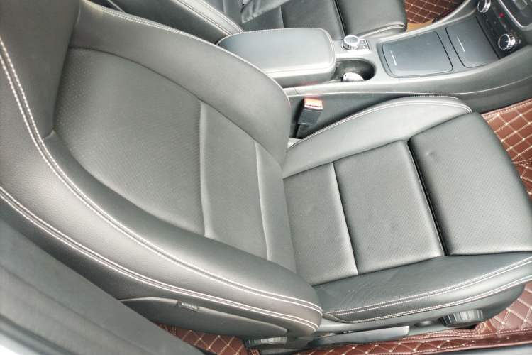 Used Mercedes-Benz GLA 2016 GLA 200 Fashion Model
