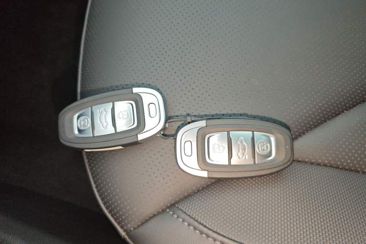 Used Hongqi E-QM5 2024 610 km PLUS