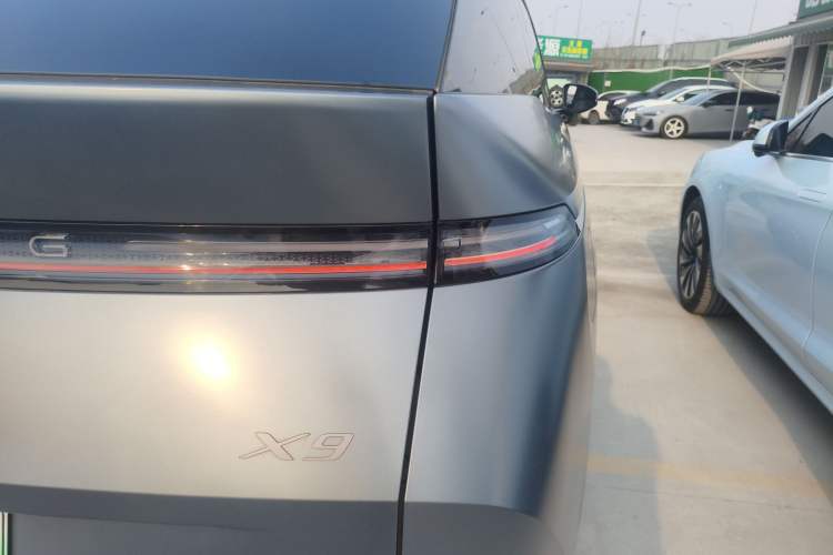 Used XPeng X9 2025 650 Long-Range Max
