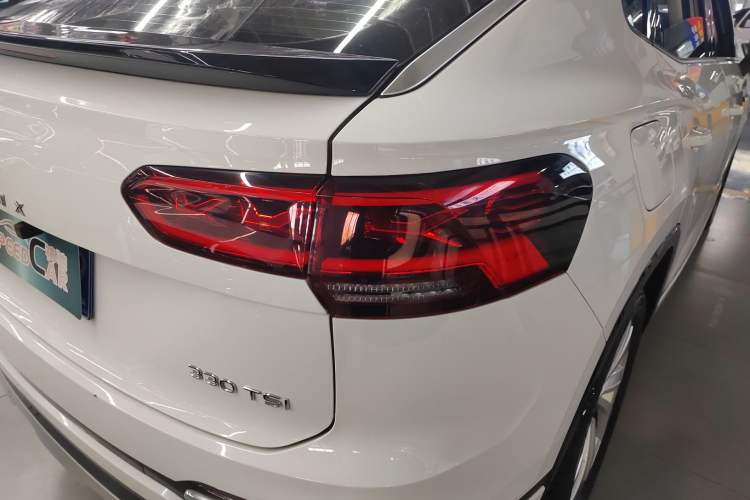 Used Volkswagen Tayron X 2020 330TSI Two-Wheel Drive Luxury Smart Connectivity Version
