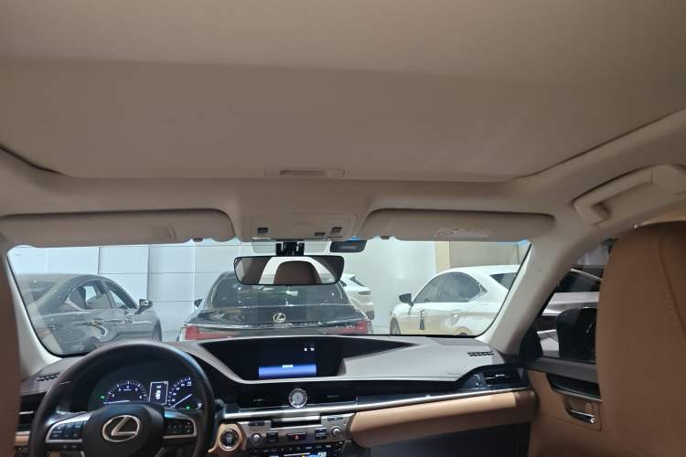 Used Lexus ES 2015 200 Elite Edition
