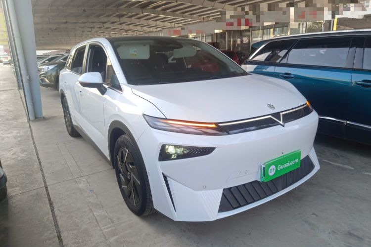 Used Venucia VX6 2023 520 Max
