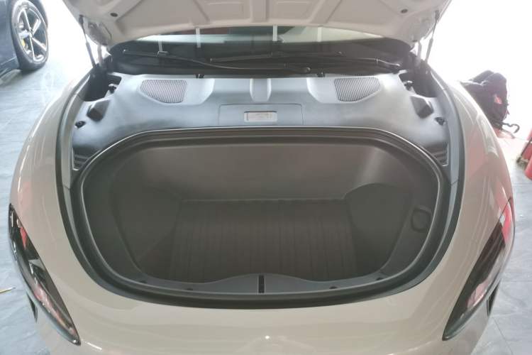 Used  SU7 2024 Rear-Drive Ultra-Long Range Advanced Pro-Level Intelligent Driving Version
