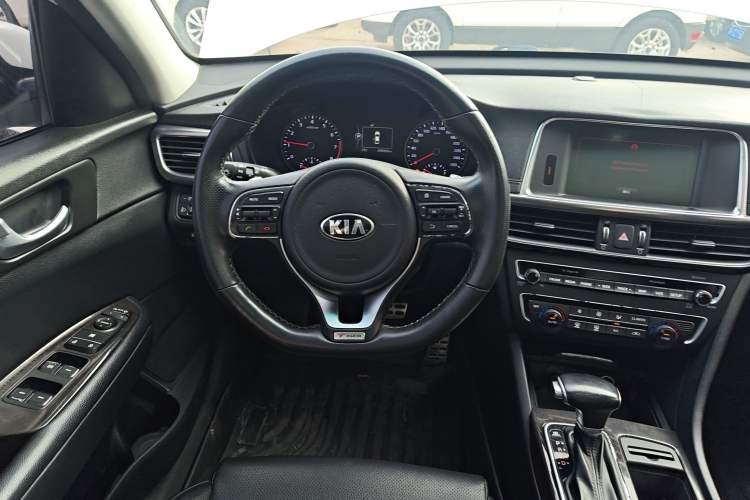 Used Kia K5 2016 1.6T Automatic LUX
