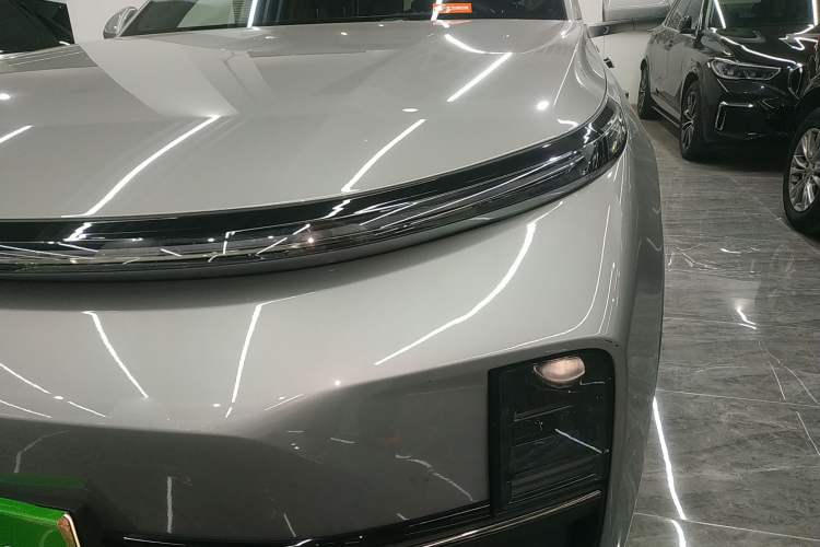 Used Li Auto L8 2023 Pro Model
