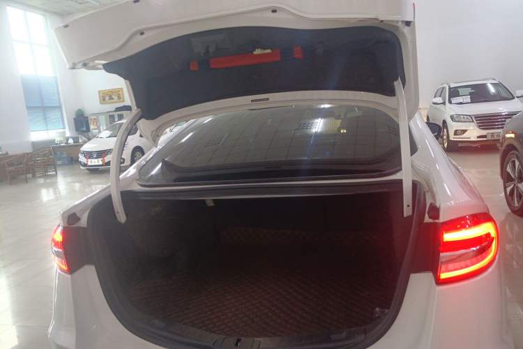 Used Ford Mondeo 2018 EcoBoost 180 Smart Control Fashion Model China VI Standard