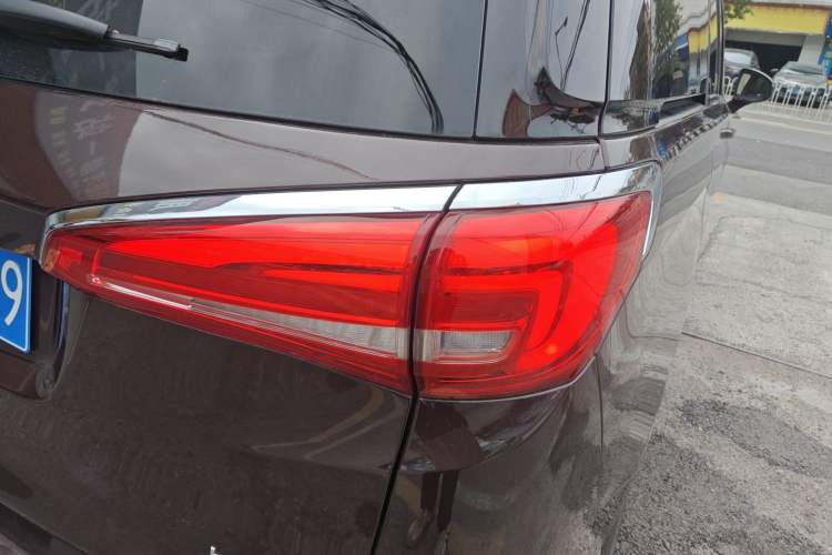 Used Buick GL8 2018 ES 28T Comfort Model China VI Standard
