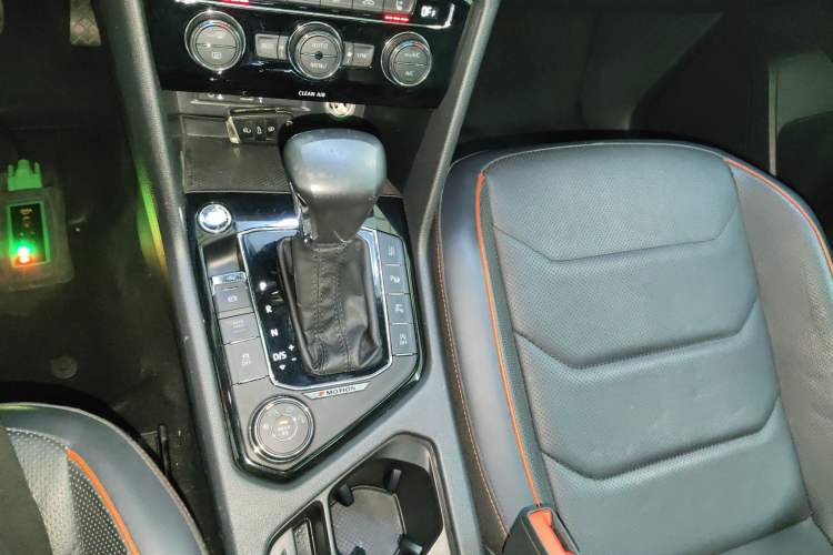 Used Volkswagen Tiguan L 2017 380TSI Automatic All-Wheel Drive Supreme Flagship Edition
