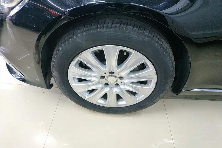 Used Mercedes-Benz S-Class 2014 S 320 L Business Model
