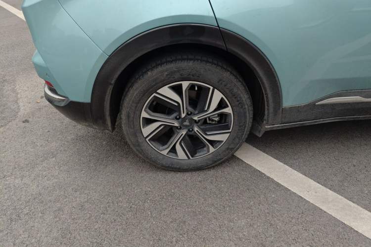 Used NETA U 2022 Zhi 400 Lithium Iron Phosphate