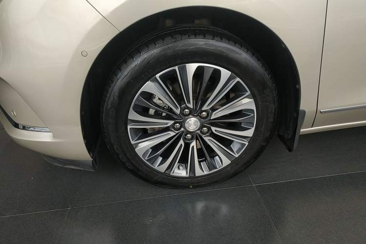 Used Buick GL8 2022 ES Landtrek 653T Flagship Model
