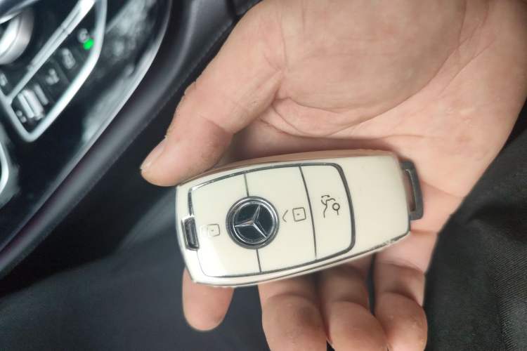 Used Mercedes-Benz E-Class 2017 E 200 4MATIC Coupe
