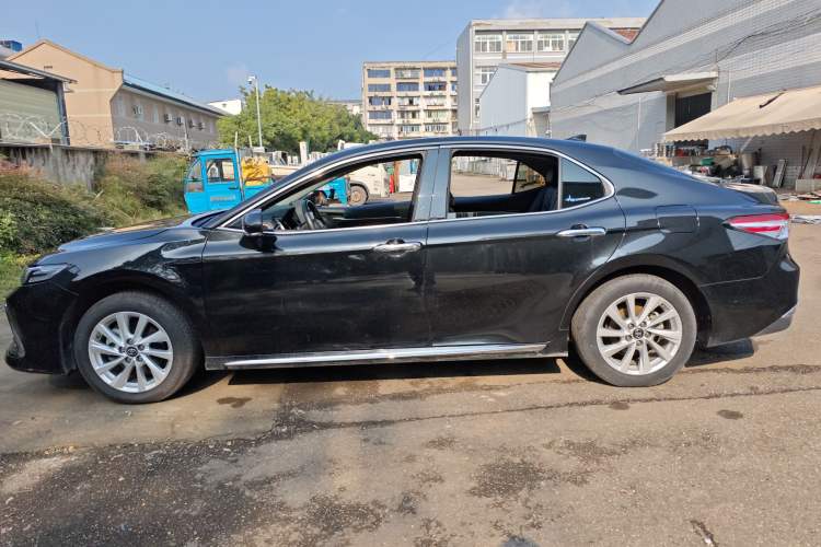 Used Toyota Camry 2023 2.0G Luxury Edition