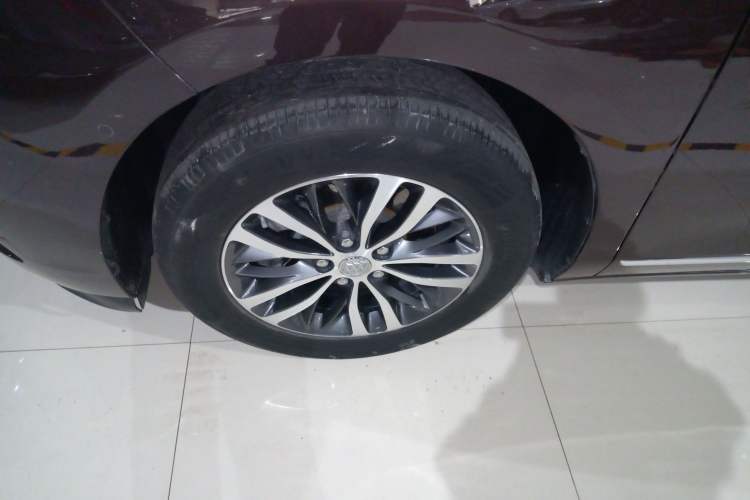 Used Buick GL8 2018 ES 28T Flagship Model China VI Standard
