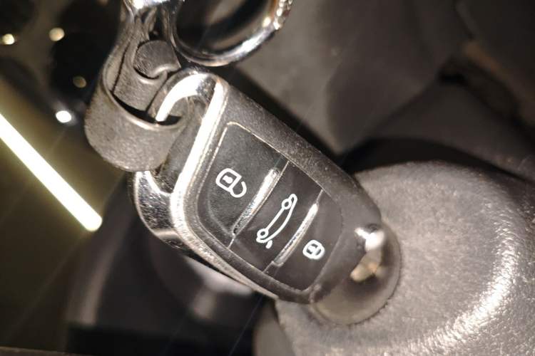 Used Peugeot 408 2013 2.0L Automatic Comfort Edition
