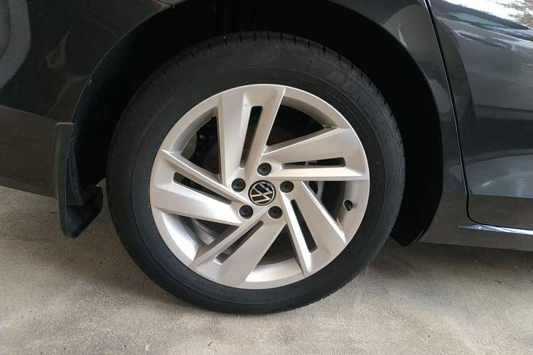 Used Volkswagen Lamando 2022 Lavida L 280TSI DSG Hot Edition
