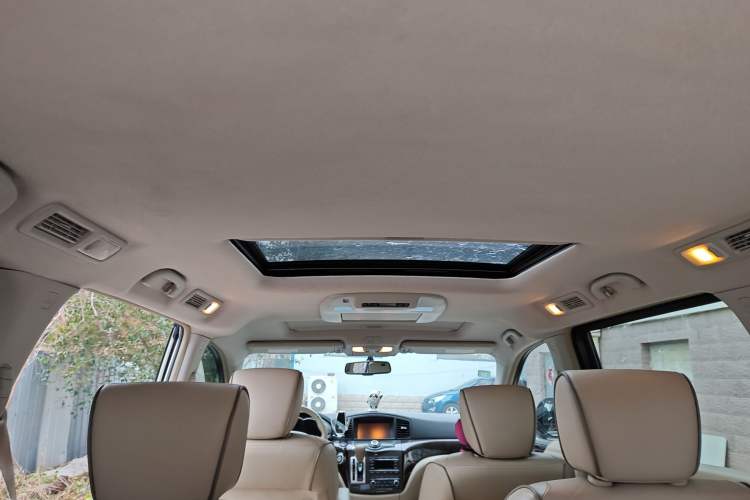 Used Nissan Quest 2015 3.5L SL