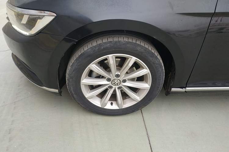 Used Volkswagen Magotan 2019 330TSI DSG Leading Model China VI Standard
