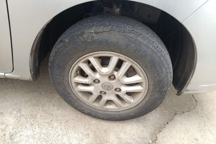 Used Nissan NV200 2013 1.6L Luxury Model China IV Standard