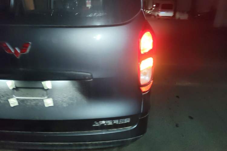 Used Wuling Hongguang New Energy 2024 All-Electric Model 300KM Practical Version
