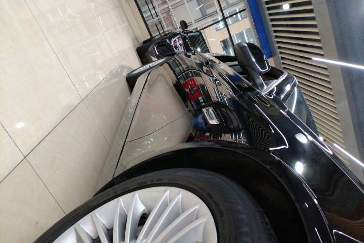 Used BMW 5 Series 2014 525Li Leading Model
