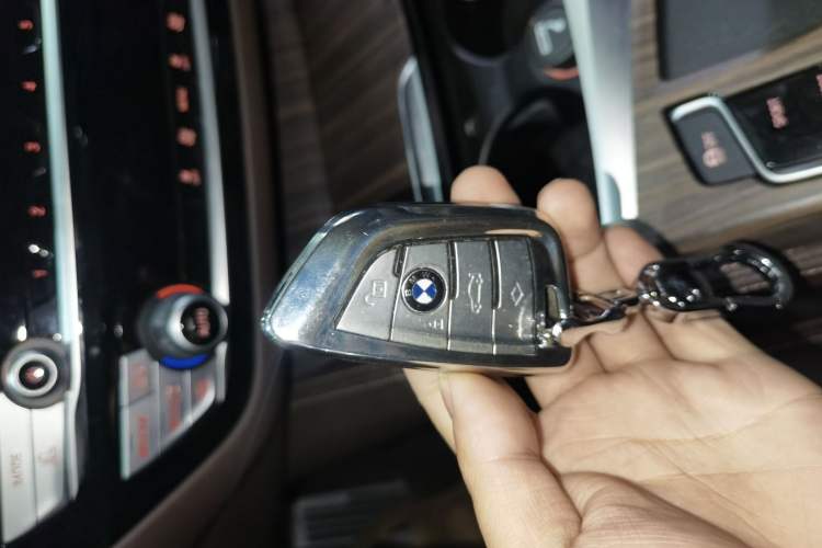 Used BMW 5 Series 2020 525Li M Sport Package