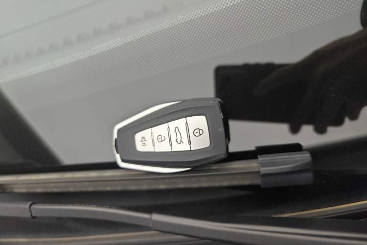 Used Geely Auto Emgrand 2025 4th Generation 1.5L CVT Luxury Version