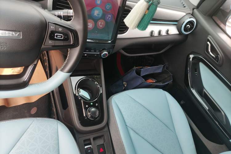 Used Chery Little Ant 2022 Sweet Pink Edition Half-Sugar Version 3-Cell Lithium 30kW 301km
