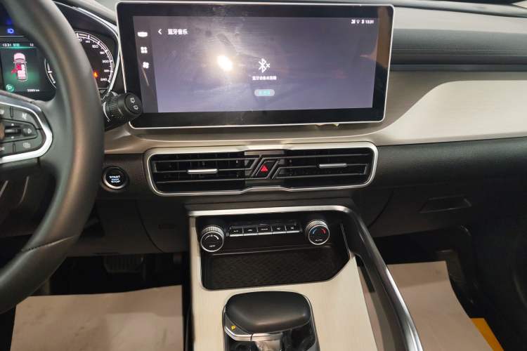 Used Geely Auto Coolray 2023 1.5T DCT Platinum Edition
